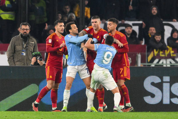 撞或犯规 撞或犯规