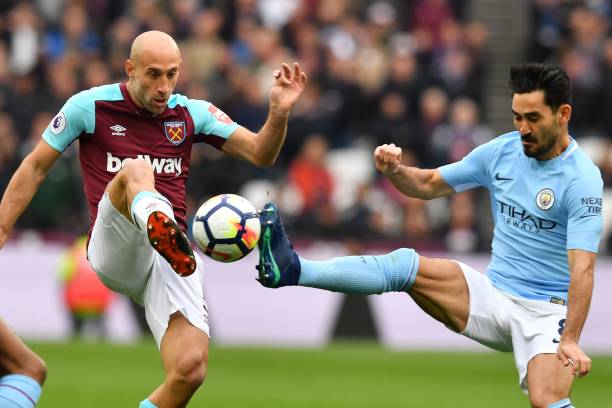 在紧张的比 在紧张的比