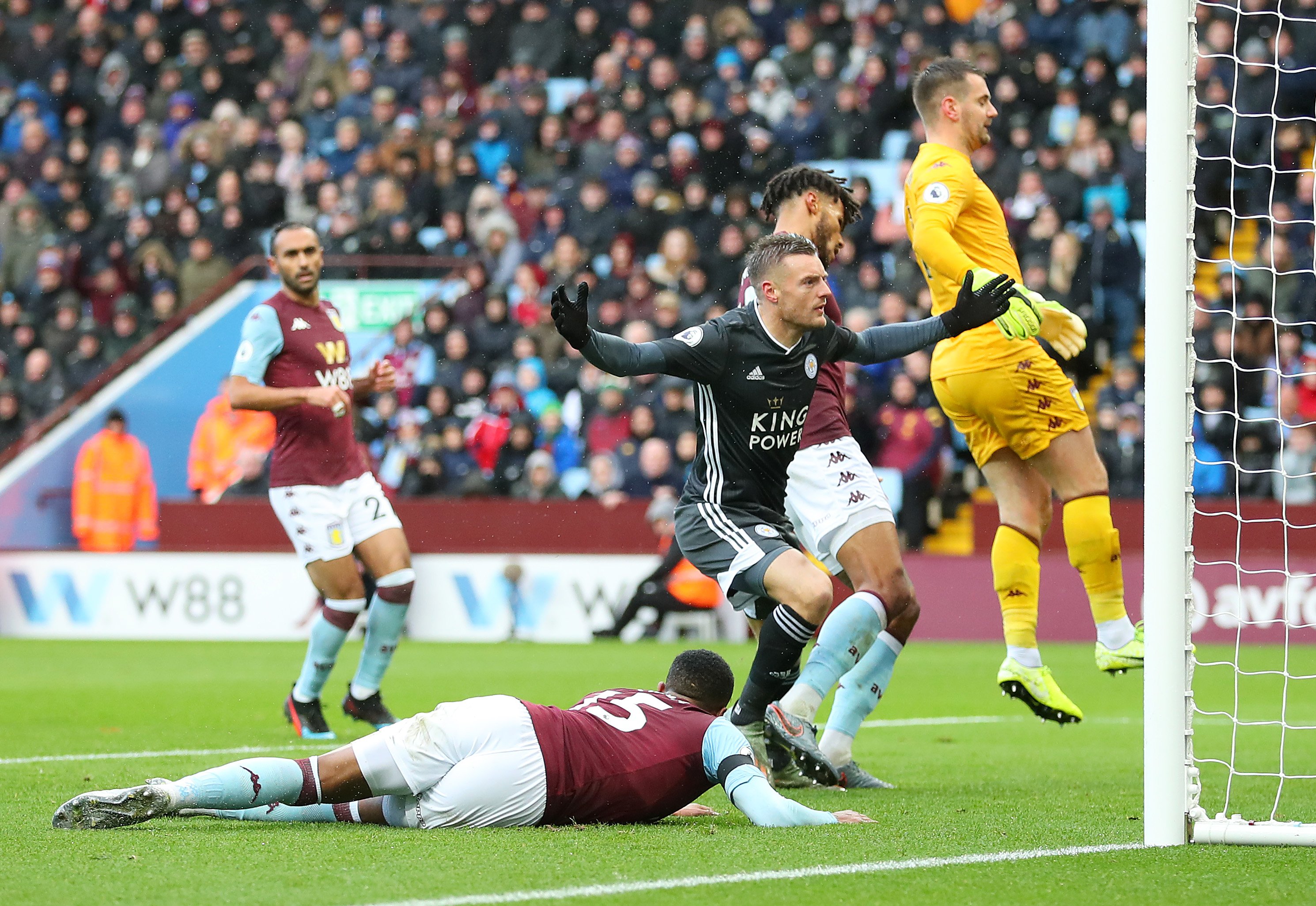 乐部间辗转 乐部间辗转