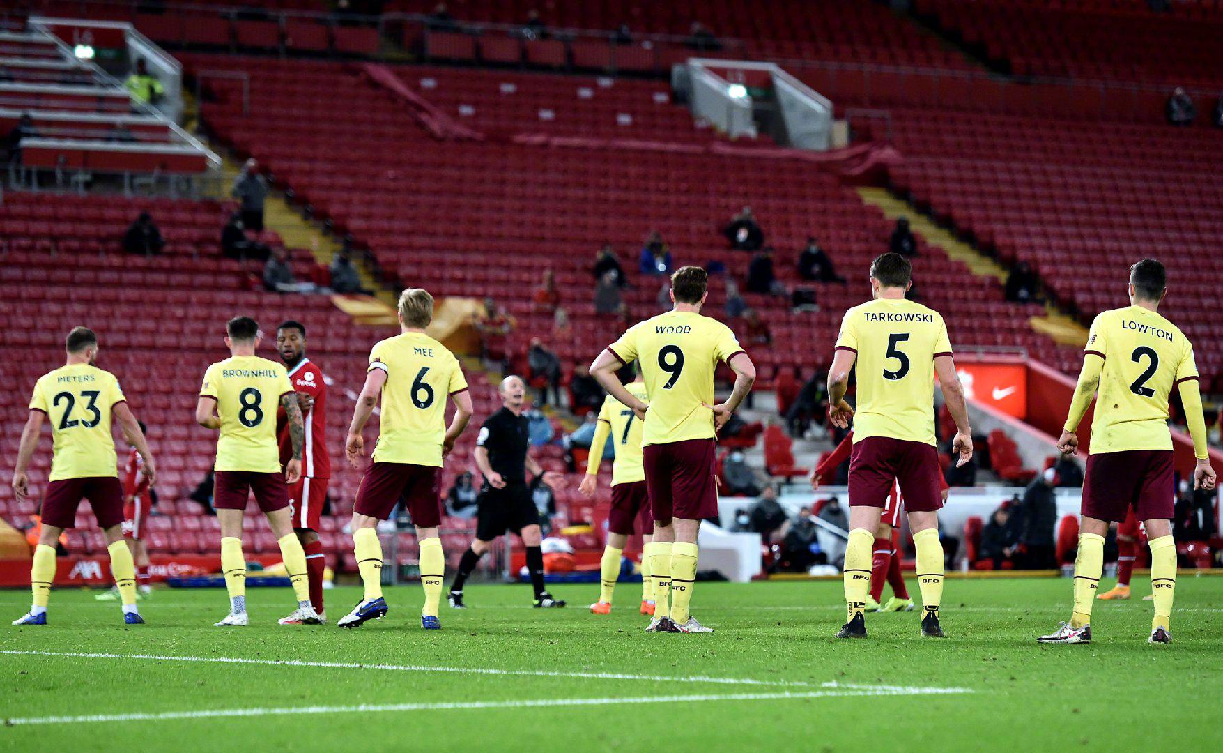 得防守方不 得防守方不